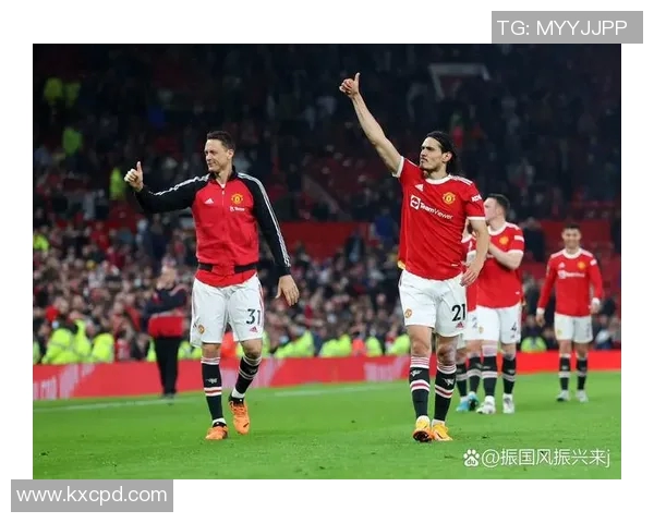 曼联战绩低迷，英超球队排名下滑至中游的背后原因探析